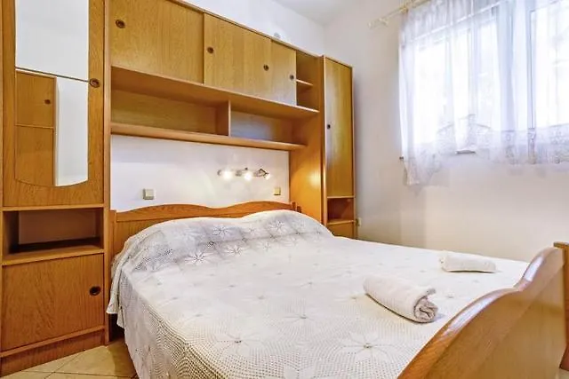 Apartments Nino Seget Vranjica